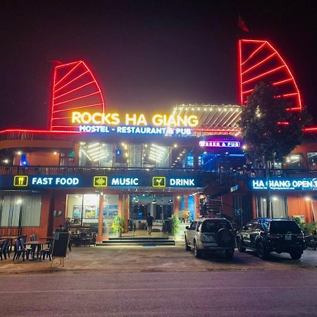 Rocks Ha Giang Hostel & Tour Esterno foto